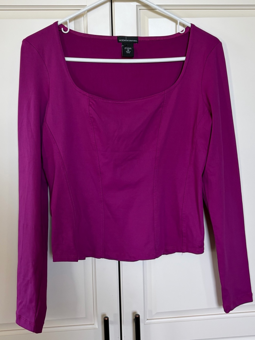 Vintage Moda International Fuchsia Pink  Scoop Neck Long Sleeve Active Top- M